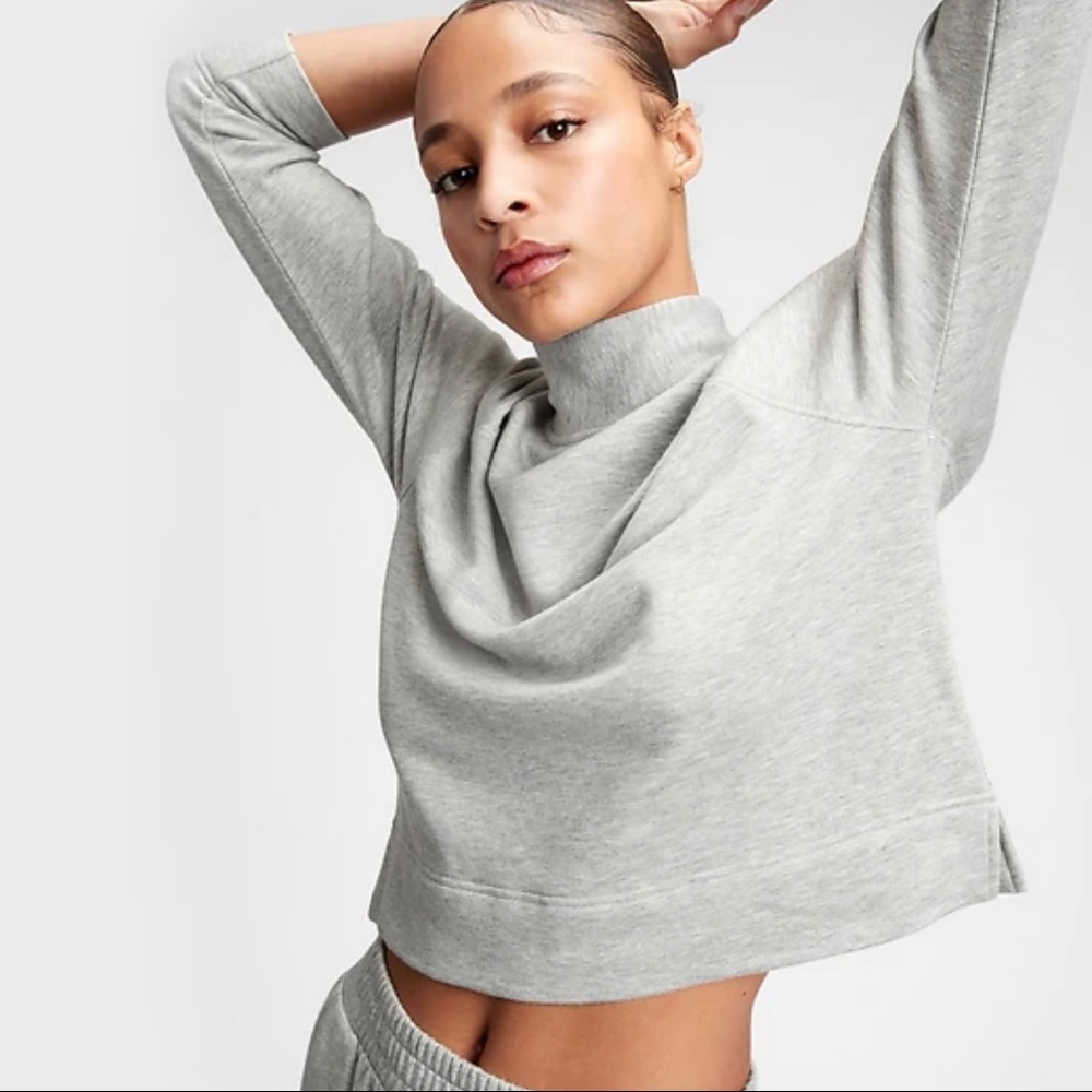 FUNNEL-NECK SWEATSHIRT